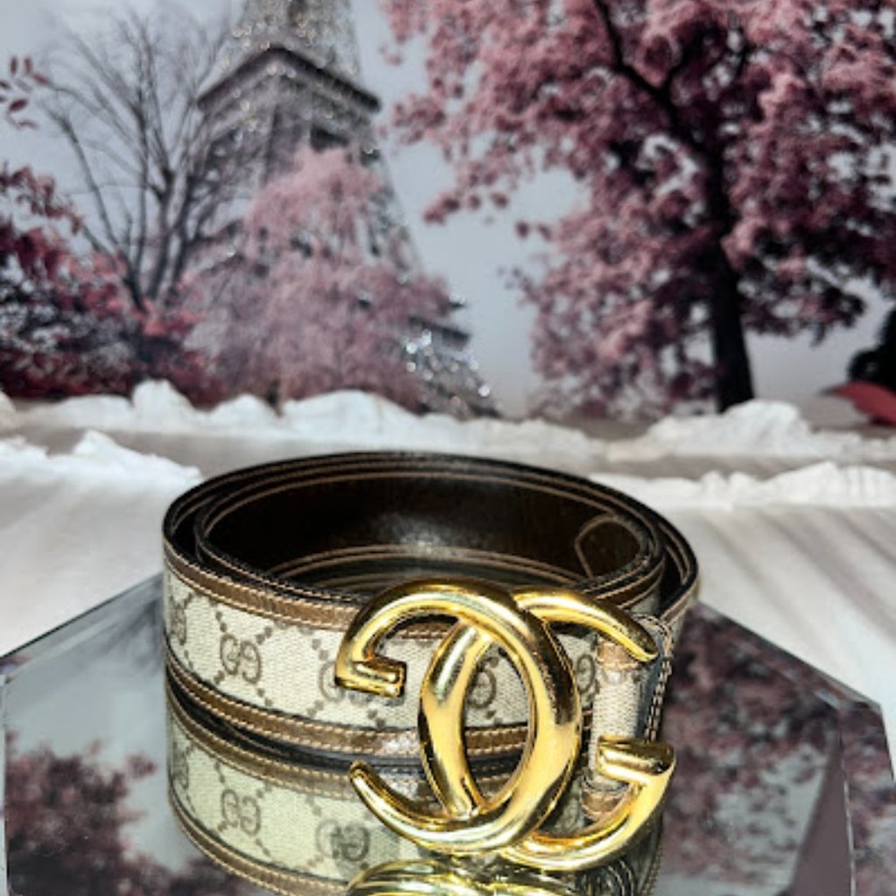 Gucci Brown Monogram Belt w/ Gold Hardware - Picture 2 of 8